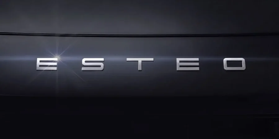 ESTEO займёт премиальную позицию в автомобильном портфеле «АГР» и Defetoo