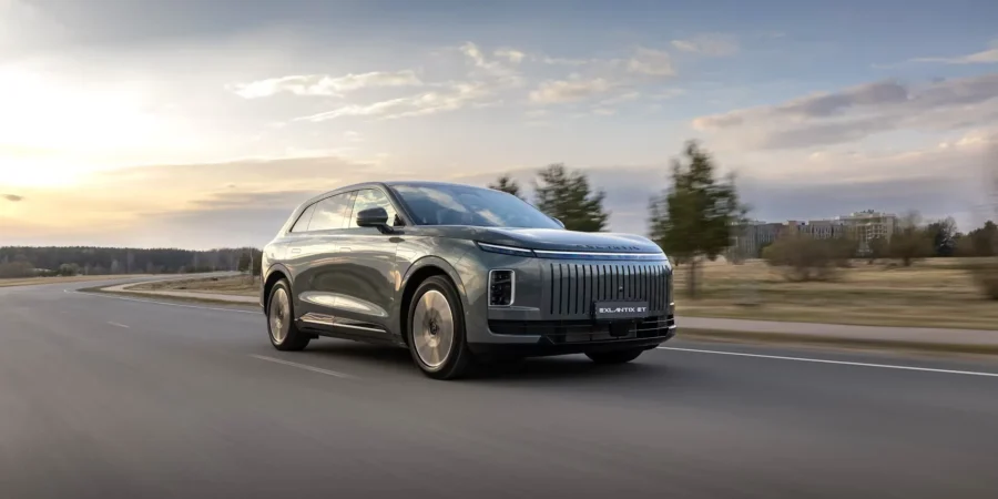 EXLANTIX ET завершил первый год в России в числе лидеров премиального NEV-сегмента